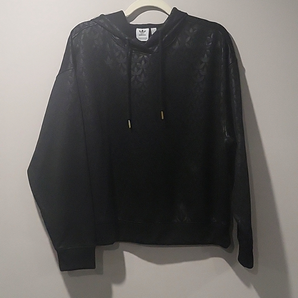 #28 NWOT Adidas black embossed hoodie size large